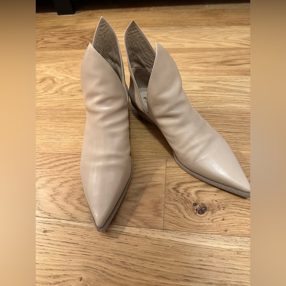 BURBERRY Beige Boots - D’Orsay Style - Size 41